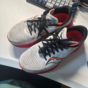 Saucony endorphin speed 3